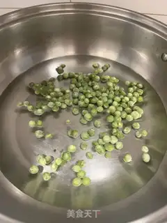 Make Chicken head, peas, shrimp step 2