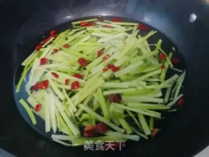 Make Celery fried meat step 1