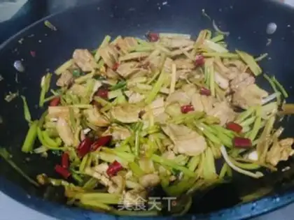 Make Celery fried meat step 2