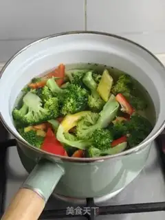 Make Orchid tuna salad step 2