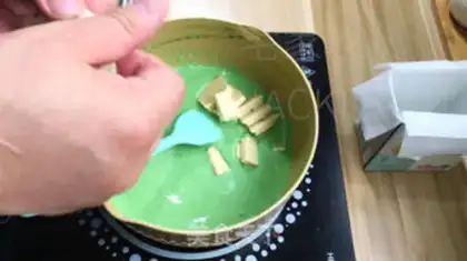 Make Scrambling ice cream step 3