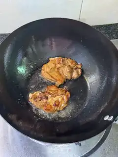Make Tomato curry chickens and twilight noodles step 5