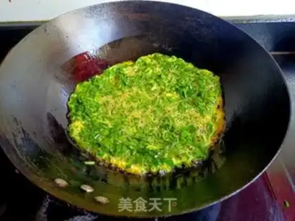 Make Scrambled eggs step 3