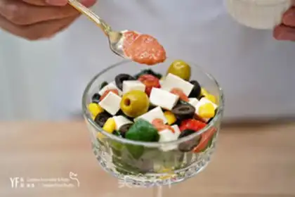 Make Spanish olive tofu tofu salad step 5