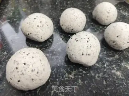 Make Black and sesame buns step 5