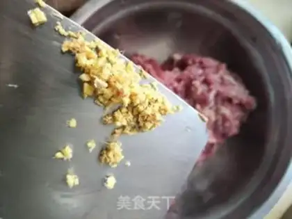 Make Salted egg meatloaf step 1