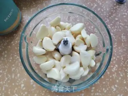 Make Garlic sauce step 1