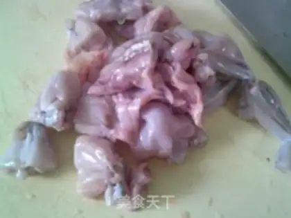 Make Lobster-tailing cow frog step 1