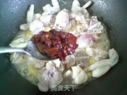 Make Lobster-tailing cow frog step 7