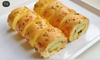 Make Onion pine roll step 22