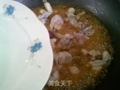 Make Lobster-tailing cow frog step 11