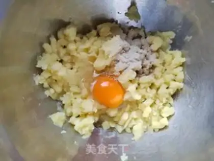 Make Potato sausage cheese bag step 1