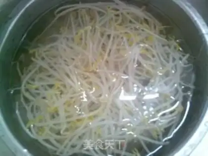 Make ♪ ♪ With a green bean bud ♪ step 4
