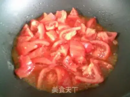 Make Tomato oil triangle step 4