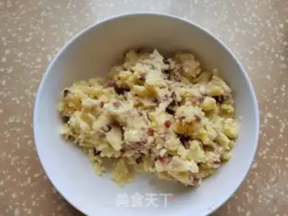 Make Potato sausage cheese bag step 7