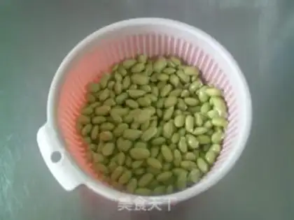 Make Squeeze the cabbage step 1