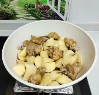 Make Chicken leg and potatoes step 0