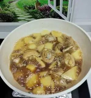 Make Chicken leg and potatoes step 1