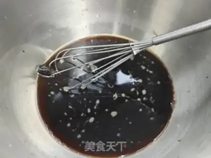 Make Red sugar with a bouquet step 1