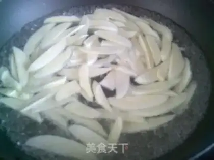 Make The green peppers are white, the round-shell chickens step 3