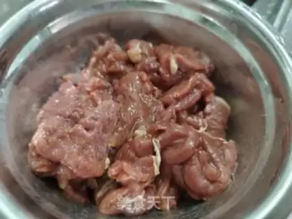 Make Pepper beef step 0
