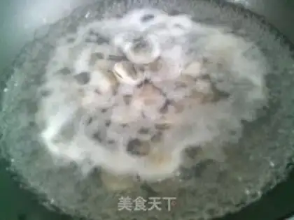 Make Round clams and watermelon peels step 4