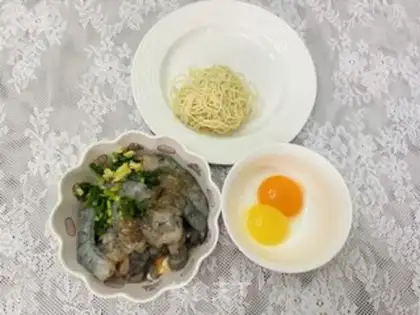 Make Gold pasta fried shrimp step 0