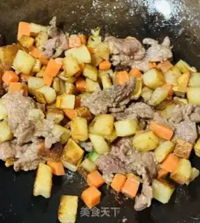 Make Beef fried potatoes step 2