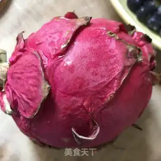 Make Blueberry flamingo juice step 1