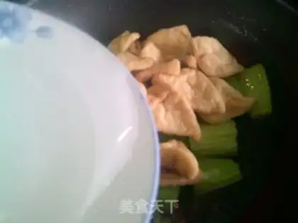 Make Piper peppers, oil triangle step 4
