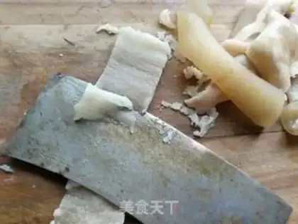 Make Four seasons of bean-skinned pork step 1