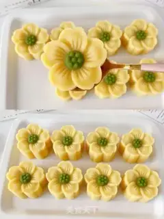 Make Green bean cake step 19