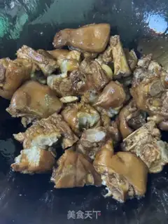 Make Dry pan pig feet step 7
