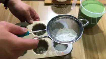 Make Creiro with tea and cream step 11
