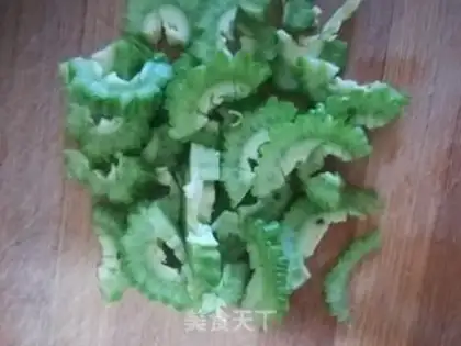 Make A cold, bitter melon step 0