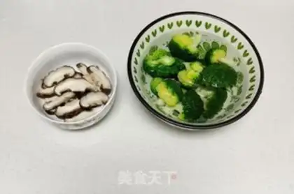 Make Mushrooms and broccoli step 0
