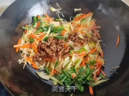 Make Gold-cracking mushrooms and carrots step 5