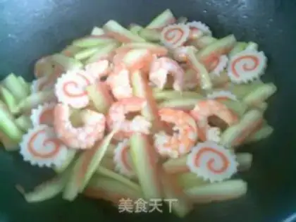 Make Shrimp board and watermelon peel step 15