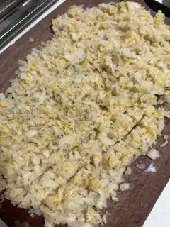Make Northeast sour dumplings step 1