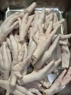 Make Plumsy chicken claws step 1