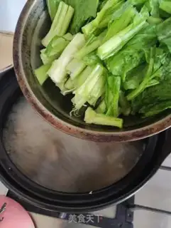 Make Spring cabbage broth step 4
