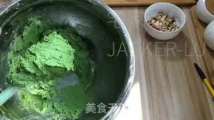 Make Tea-painted omelet cookies step 5