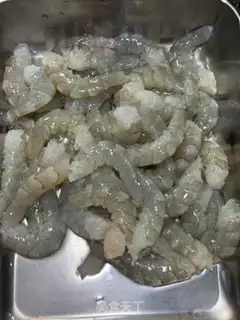 Make Crayfish rice step 1