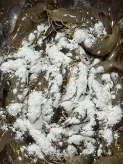 Make Hot chicken fin shrimp step 11