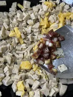 Make Crayfish rice step 8