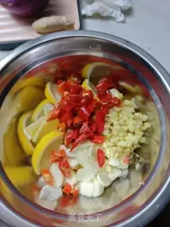 Make A little seafood step 1