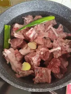 Make Scorpion hotpot step 1
