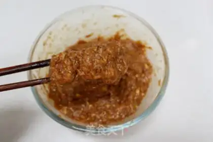 Make Spicy meat dumplings step 4