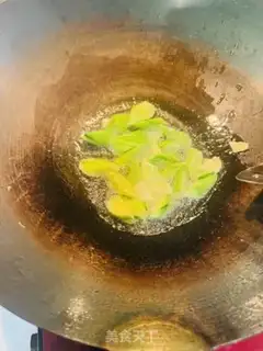 Make cucumber musk step 1
