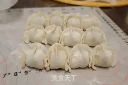 Make Spicy meat dumplings step 9